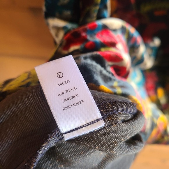 Loft Velvet Dark Floral Cold Shoulder Tie Sleeve Blouse Large Boho Garden - Picture 6 of 7